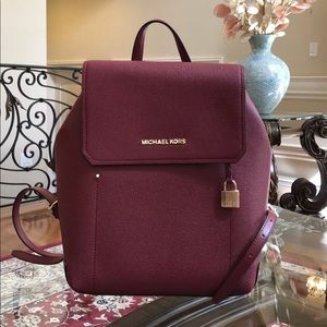 Michael kors Hayes backpack mulberry